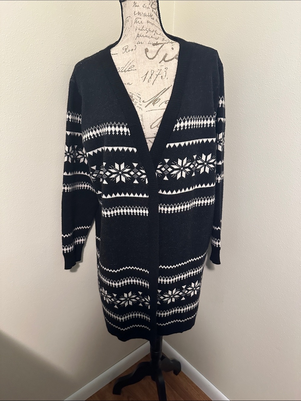 BloomChic Black & White Snowflake Pattern Long Women's Sweater Cardigan 14/16